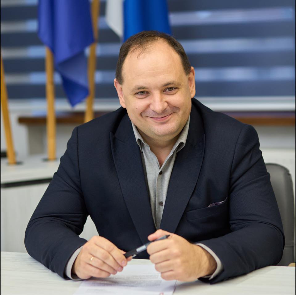 У Франківську стартувала реєстрація на премію міського голови для педагогів